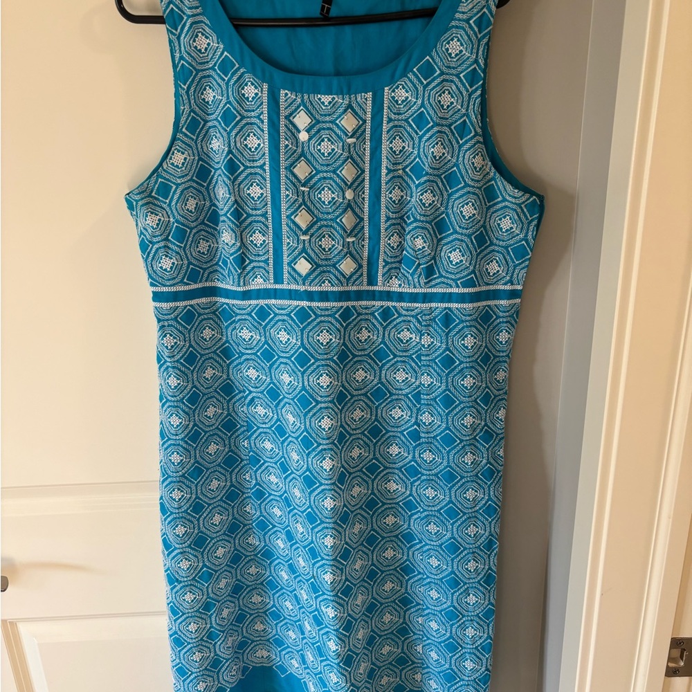 Blue and White Sleeveless Dress